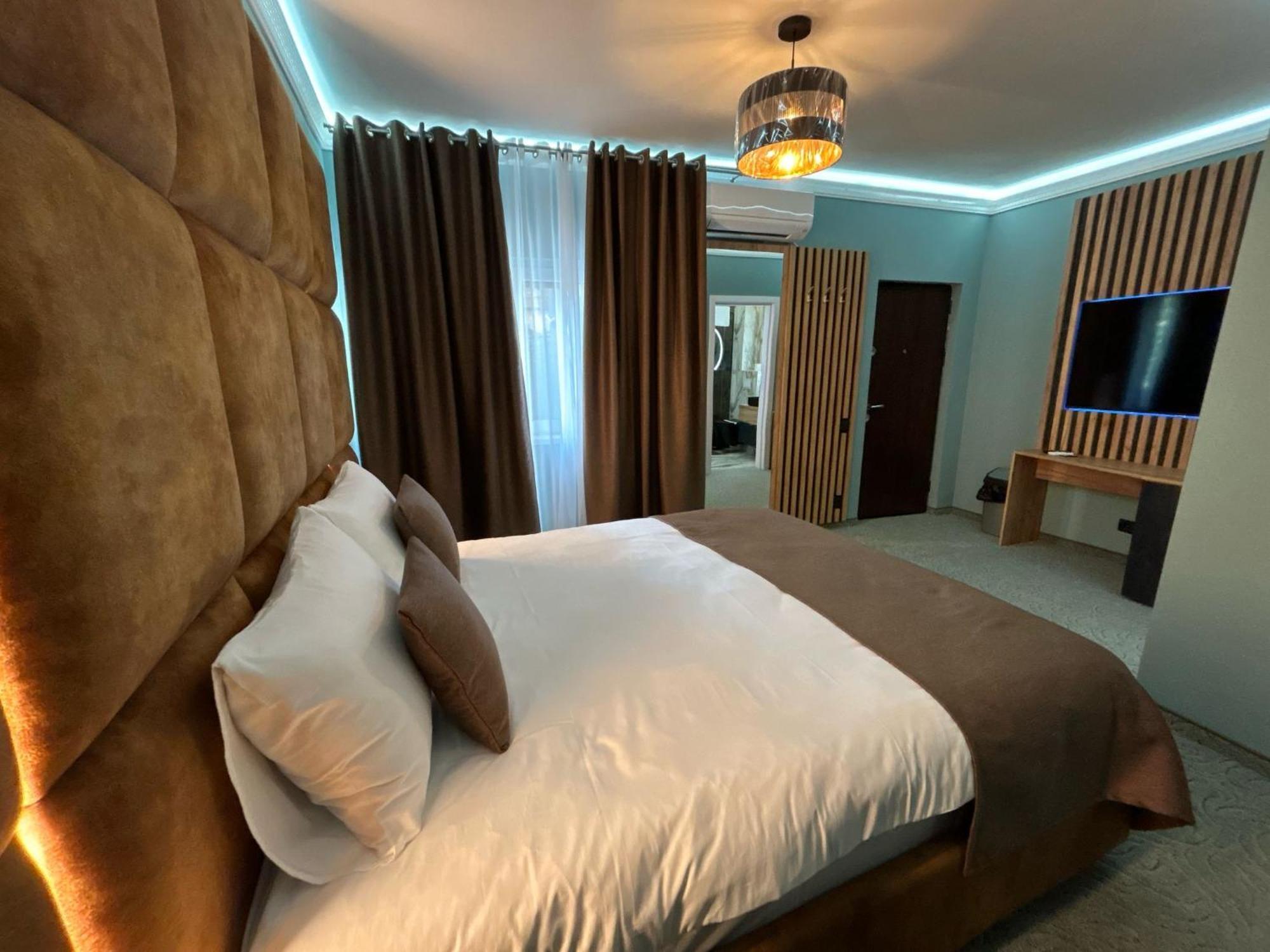 Fit Aparthotel 3*